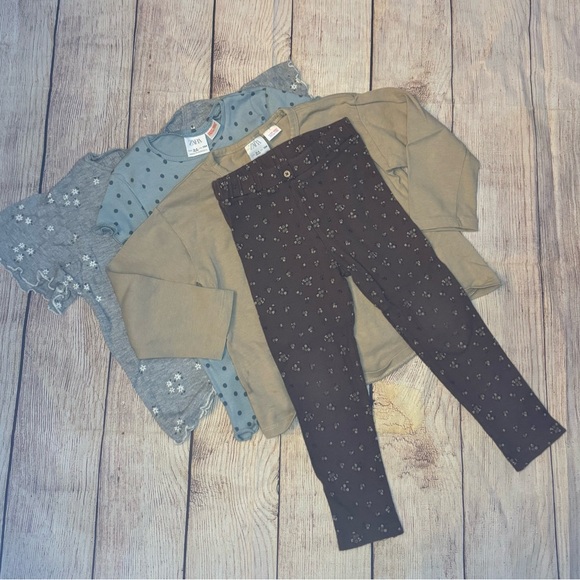 Zara lot of four tops and a pair of pants - Picture 1 of 10